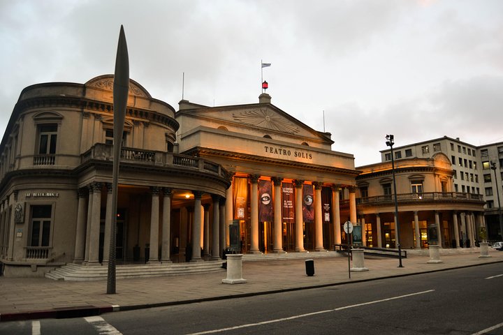 Montevideo's Culture And History: A Self-Guided Audio Tour, Montevideo